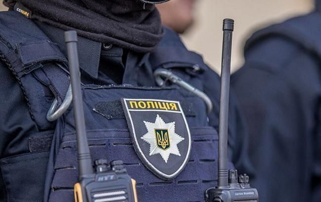 На трассе Киев-Харьков расстреляли автомобиль, есть погибший