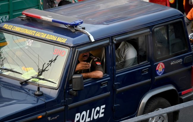 В Індії викрили фальшиве "посольство": чоловік обіцяв роботу за кордоном