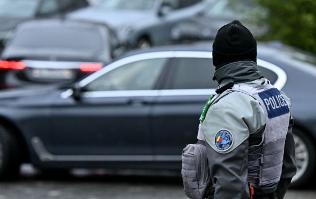Десятки тысяч людей вышли на протесты в Женеве против саммита G7 в соседней Франции