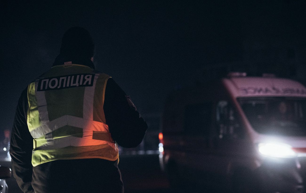 Чоловік у метро Києва накинувся з ножем на пасажирів: поранені двоє осіб