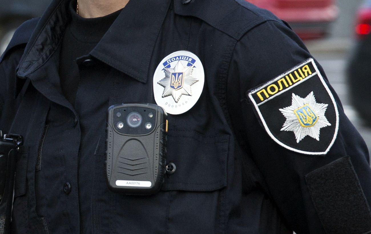 У Києві вибухнув позашляховик: є постраждалі