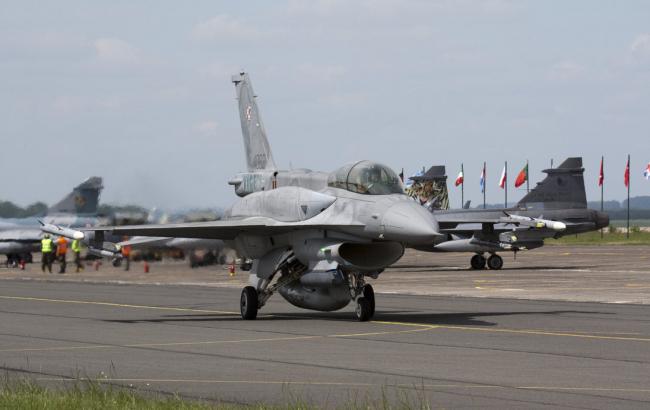 Польща приєднається до бомбардувань ІДІЛ