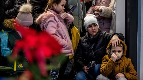 Виплати у Польщі: які програми підтримки українців продовжать до 30 червня