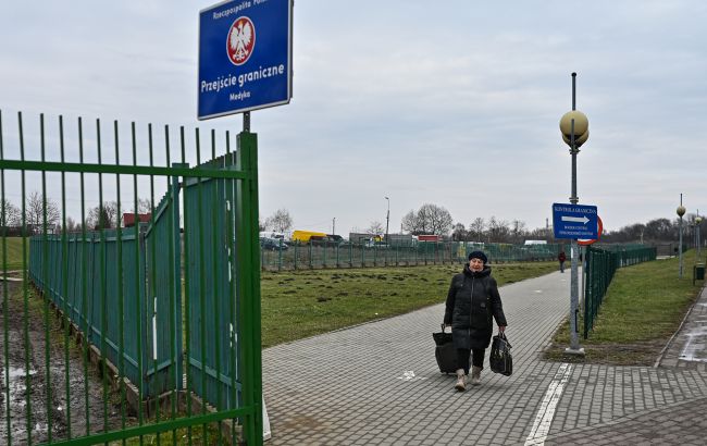 На кордоні України та Польщі скоротили кількість піших переходів