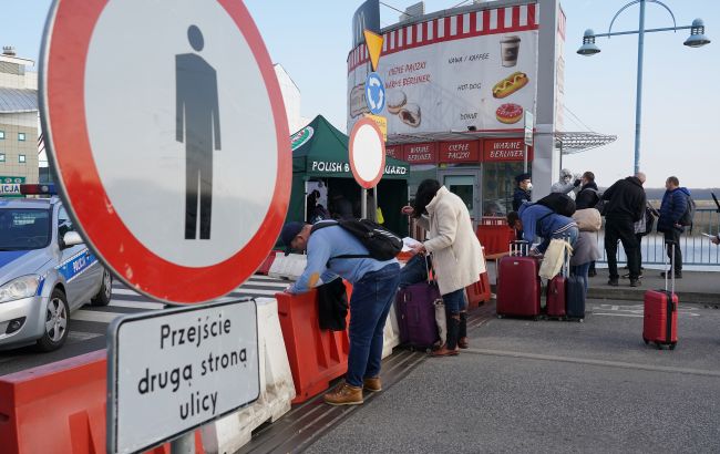Польща видворила майже 180 іноземців за тиждень: серед них українці