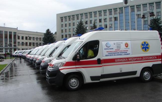 Лікарні Рівненської області отримали 18 нових машин швидкої допомоги