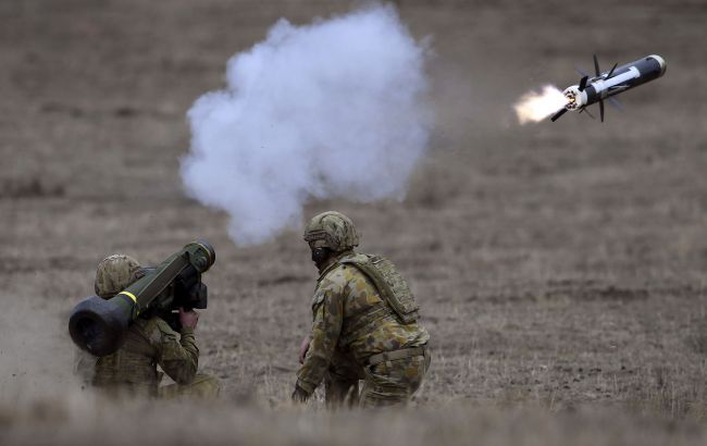 Дефіцит чіпів обмежує можливості США постачати зброю Україні, - WSJ