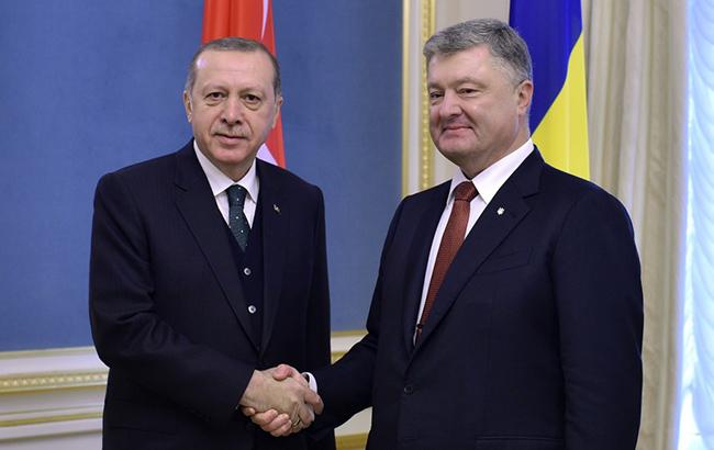 Порошенко призвал Эрдогана не признавать выборы президента РФ в оккупированном Крыму