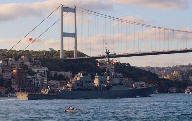 Эсминец ВМФ США вошел в Черное море