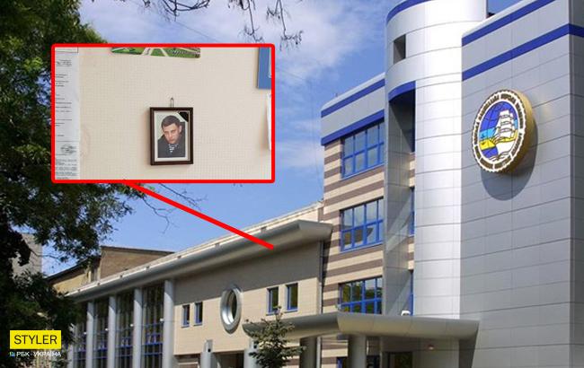 В Одесі викладач Моракадемії повісив у себе в кабінеті портрет Захарченка (фото)