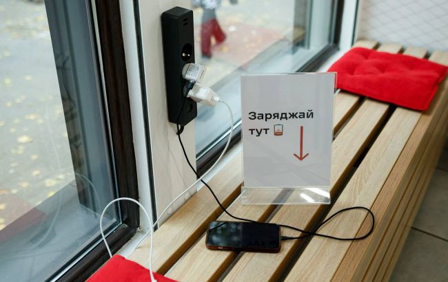От зарядки и Wi-Fi до ингаляций: что можно сделать в отделениях "Новой почты" без света
