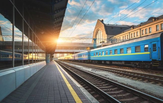 "Укрзалізниця" призначила додаткові потяги на період весняних канікул: що змінилося
