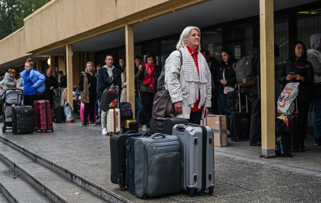 Сколько беженцев хотят вернуться домой спустя два года войны: опрос ООН