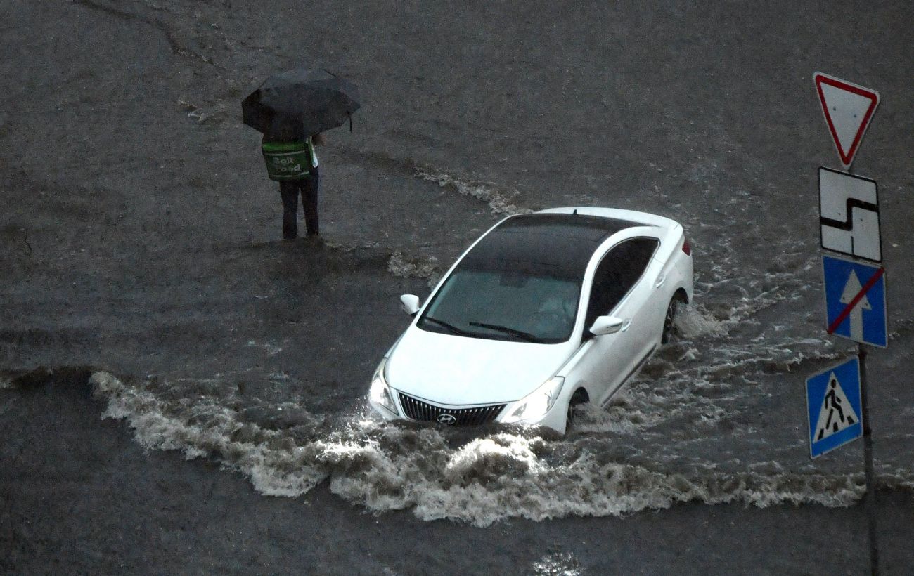 Вода в річках піднялась уже на 2,5 метра: яким регіонам України загрожує підтоплення