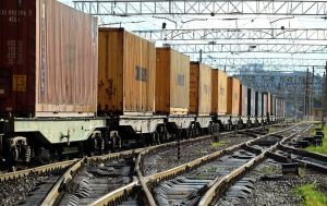 Метал обійшов зерно: "Укрзалізниця" назвала головний вантаж року