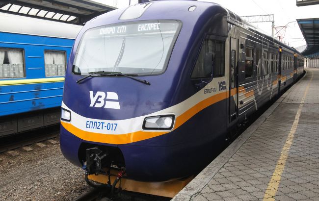УЗ завтра запускає Dnipro City Express із модернізованими електричками: графік руху