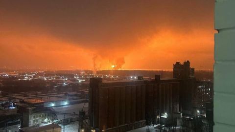 В Брянске из-за атаки дронов горит нефтебаза корпорации "Транснефть"