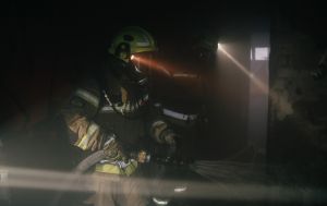 На Запоріжжі блекаут після атак ворога, пошкоджені приватні будинки: ОВА показала відео