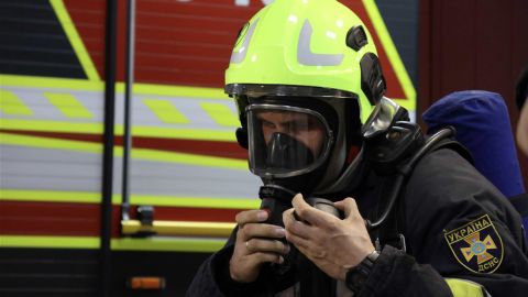 Последствия удара по Днепру: среди раненых младенец, повреждены дома и детсад (фото)