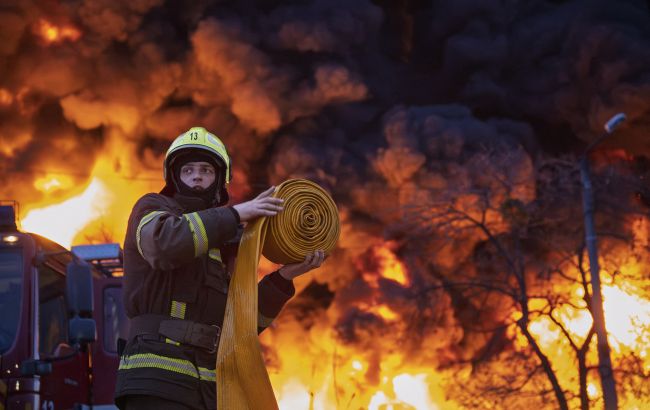 РФ ввечері вдарила по Києву реактивними дронами: що відомо про наслідки