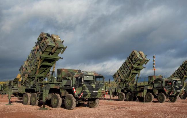 Украина готовит ПВО к защите энергоинфраструктуры зимой, - Reuters