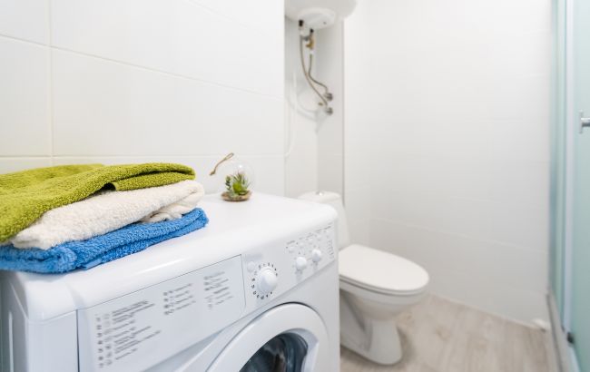 Терміново приберіть її звідти: головна помилка, що скорочує життя пралки вдвічі