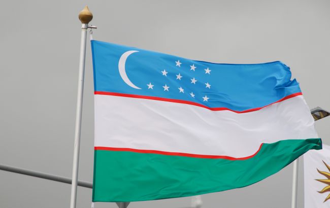 Два найбільші платіжні сервіси Узбекистану зупинили перекази в РФ