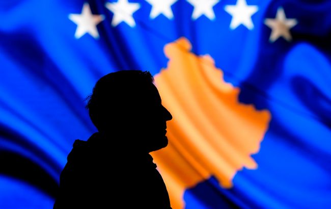 В Косово сняли украинский флаг из-за требования об уважении