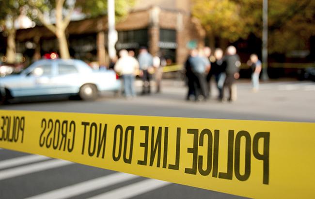 В США в результате перестрелки с подозреваемым в убийстве ранены 3 полицейских