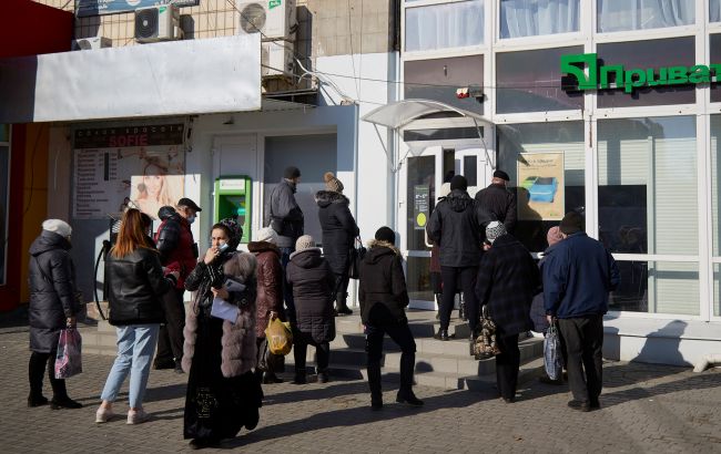 Оккупанты в Луганской области с 1 января собираются вывести из оборота гривну