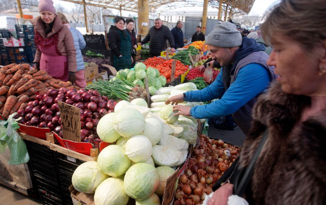 Рост цен на продукты в Украине резко замедлился: что подешевело за последний год