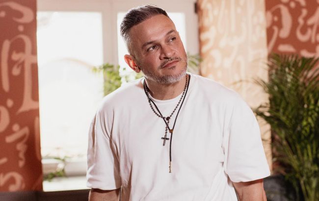 "Не верю, что вам уже за 50". Эктор Хименес-Браво в нижнем белье взбудоражил воображение фанов (фото)