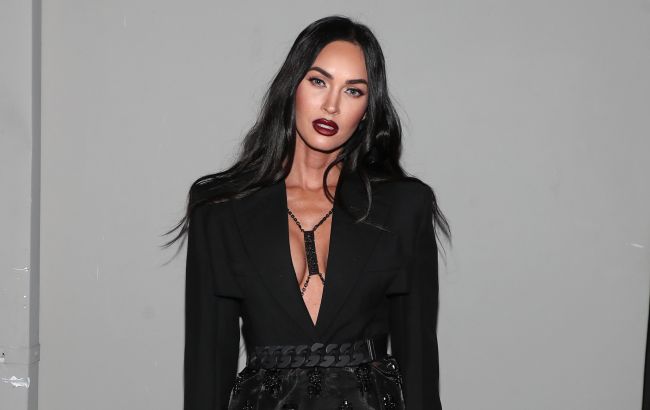 Меган Фокс бросила молодого жениха, от которого ждет ребенка - СМИ