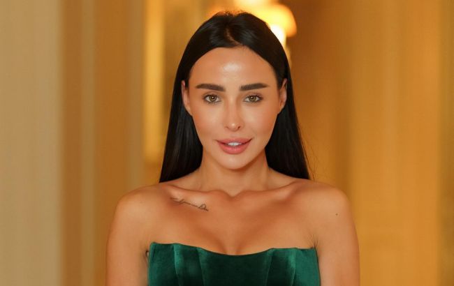 Известная украинская певица объявила о беременности: первые фото с животиком