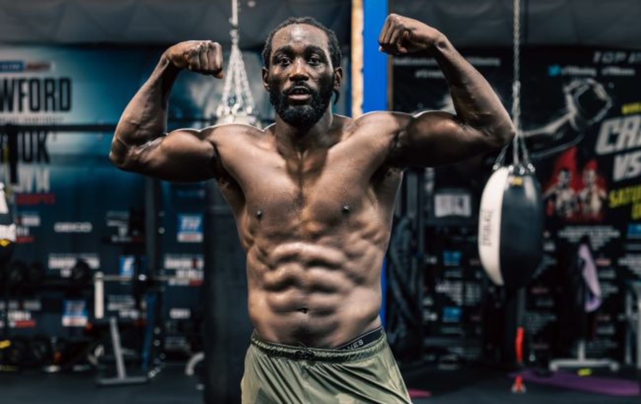 Кроуфорда позбавили титулу WBC: хто забере пояс американського чемпіона