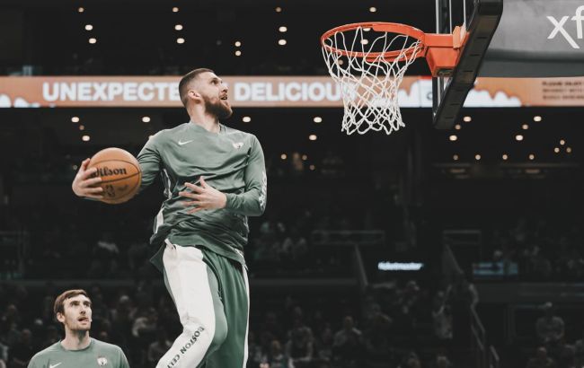 Украинский чемпион НБА провел первую тренировку в новом клубе