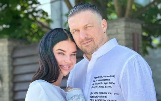 Жена Усика впервые показала, как выглядела во время четвертой беременности (фото)