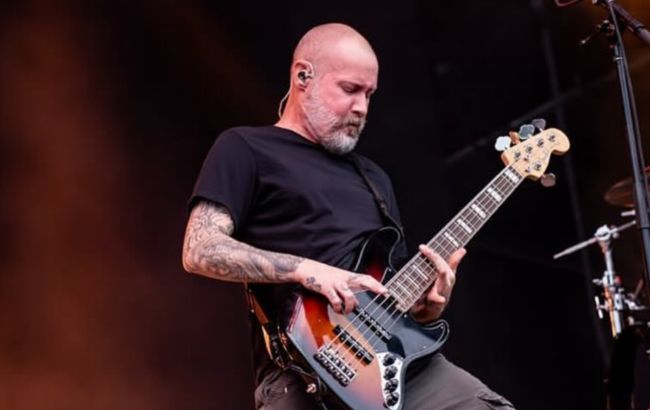 "Был пульсом каждой песни". Умер бас-гитарист легендарной группы Limp Bizkit