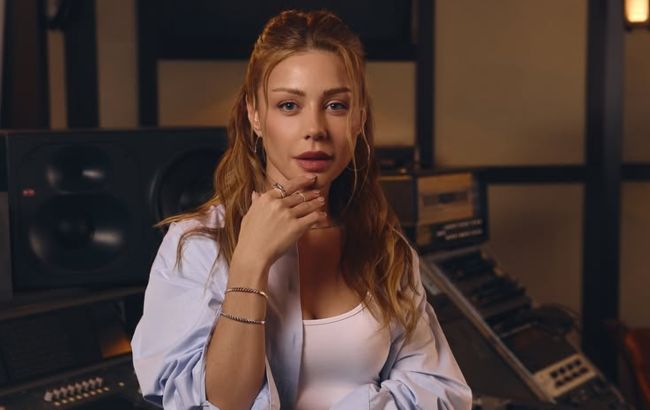 Чи робила Тіна Кароль пластичні операції? Експертка розкрила "рецепт молодості" співачки