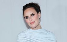 Донька Брюса Вілліса вийшла заміж: її весільну сукню Balenciaga створювали 712 годин