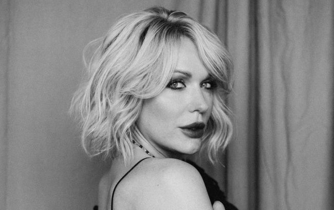 "Это было в нулевых". Блогерша Монро отреагировала на слухи о романе с народным депутатом