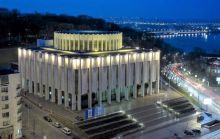 У Києві відновлюють Український Дім після російського обстрілу