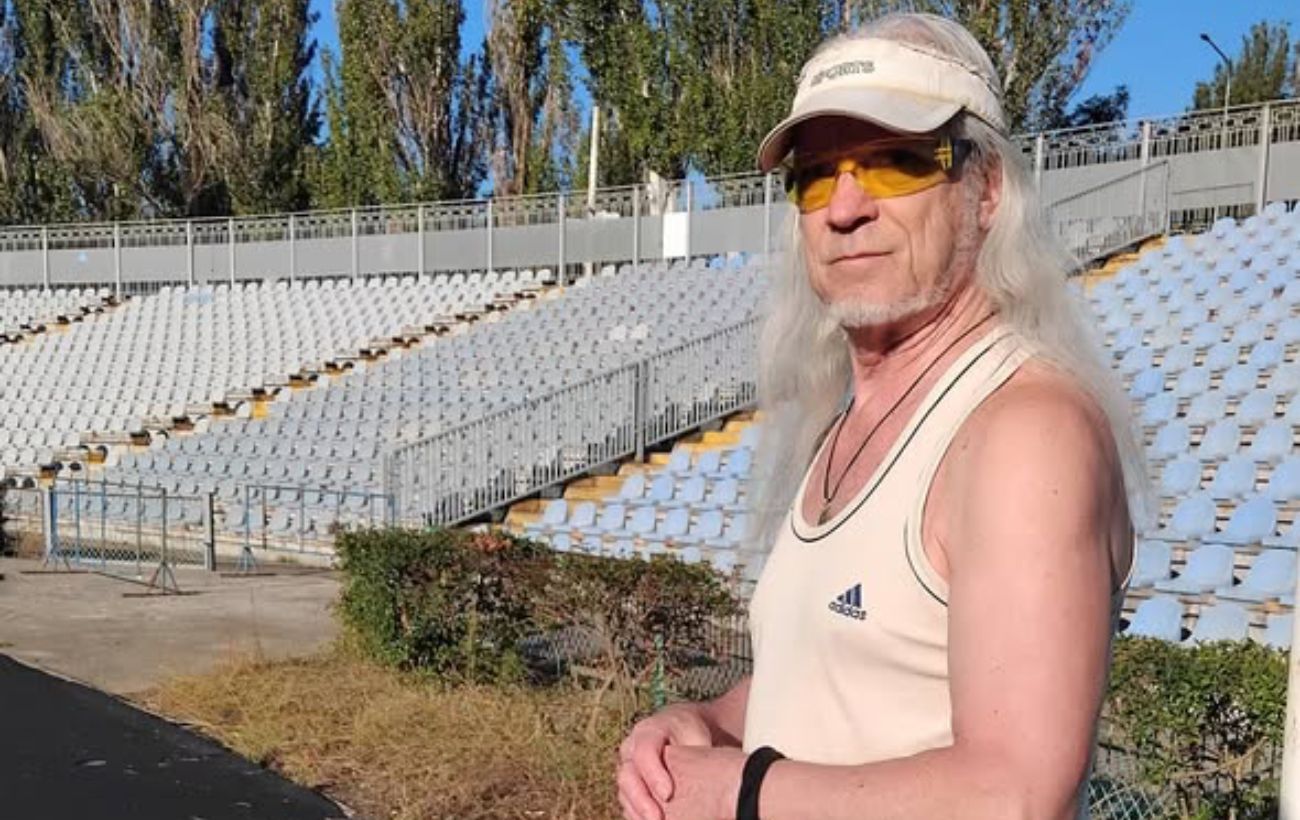 Владика Лотлорієна: у Миколаєві на Центральному стадіоні помітили незвичного відвідувача