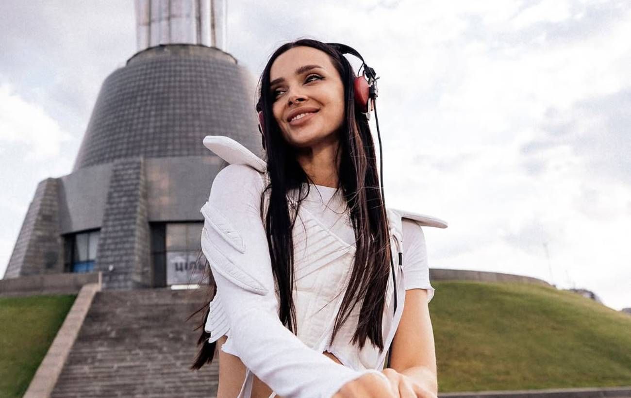 "Для мене це особливе шоу": KOROLOVA після Tomorrowland готує виступ із S.V.E.T у Києві