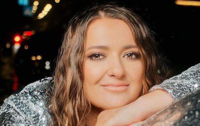 Могилевская засветилась на прогулке с ребенком. Малыш называл ее мамой