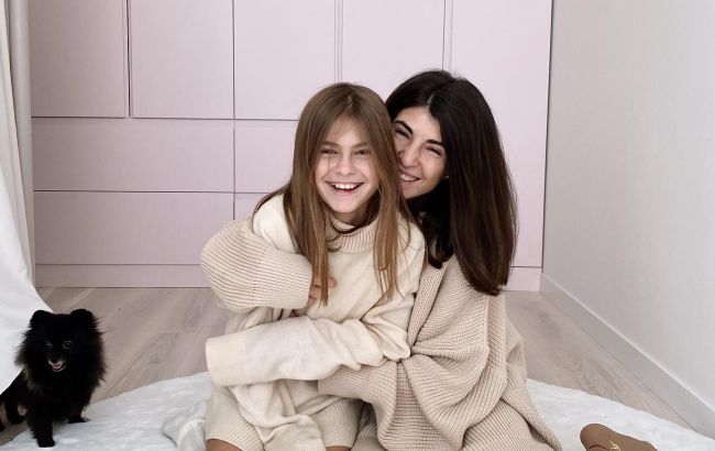 "Страшно быть не рядом". Дочь известной блогерши чудом спаслась во время ракетной атаки на Киев