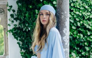 "Я не договорила": VIRA випустила першу авторську пісню українською та іронічний кліп
