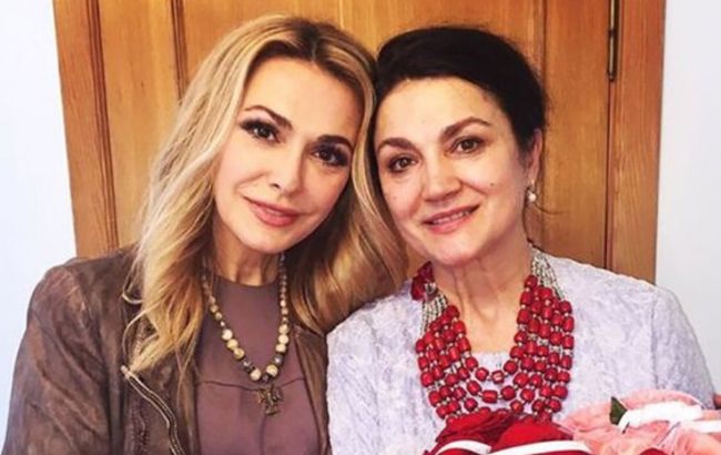 Ольга Сумская показала редкое фото с сестрой Натальей. Они уже годами не общаются