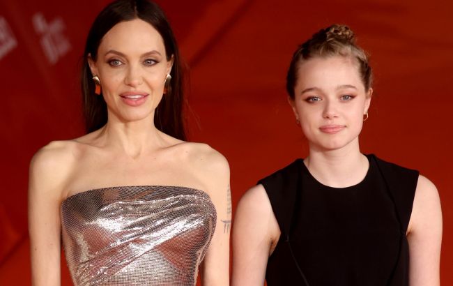 Дочери Джоли и Питта не удалось отказаться от фамилии отца. И вот почему