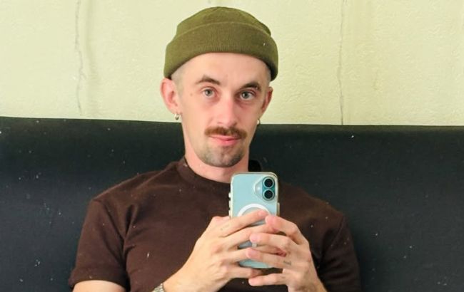 Стендап-комік, який служив в ЗСУ, втік за кордон: його колега зробила гучну заяву